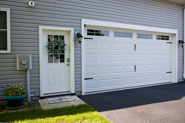 24/7 Emergency Garage Door Panel Replacement experts in Chamberlayne, VA